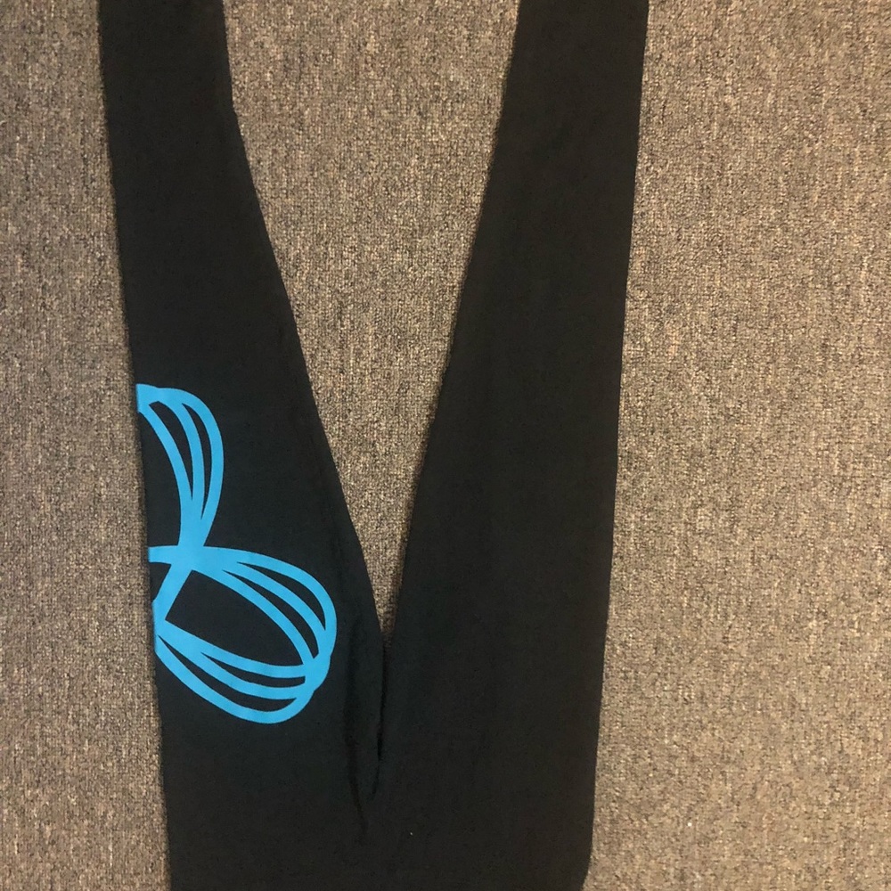 TNA leggings
